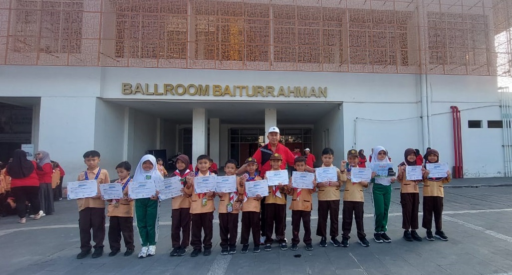 Prestasi SD Hj. Isriati Baiturrahman 1 SMG. Jumat, 25 Juli 2025