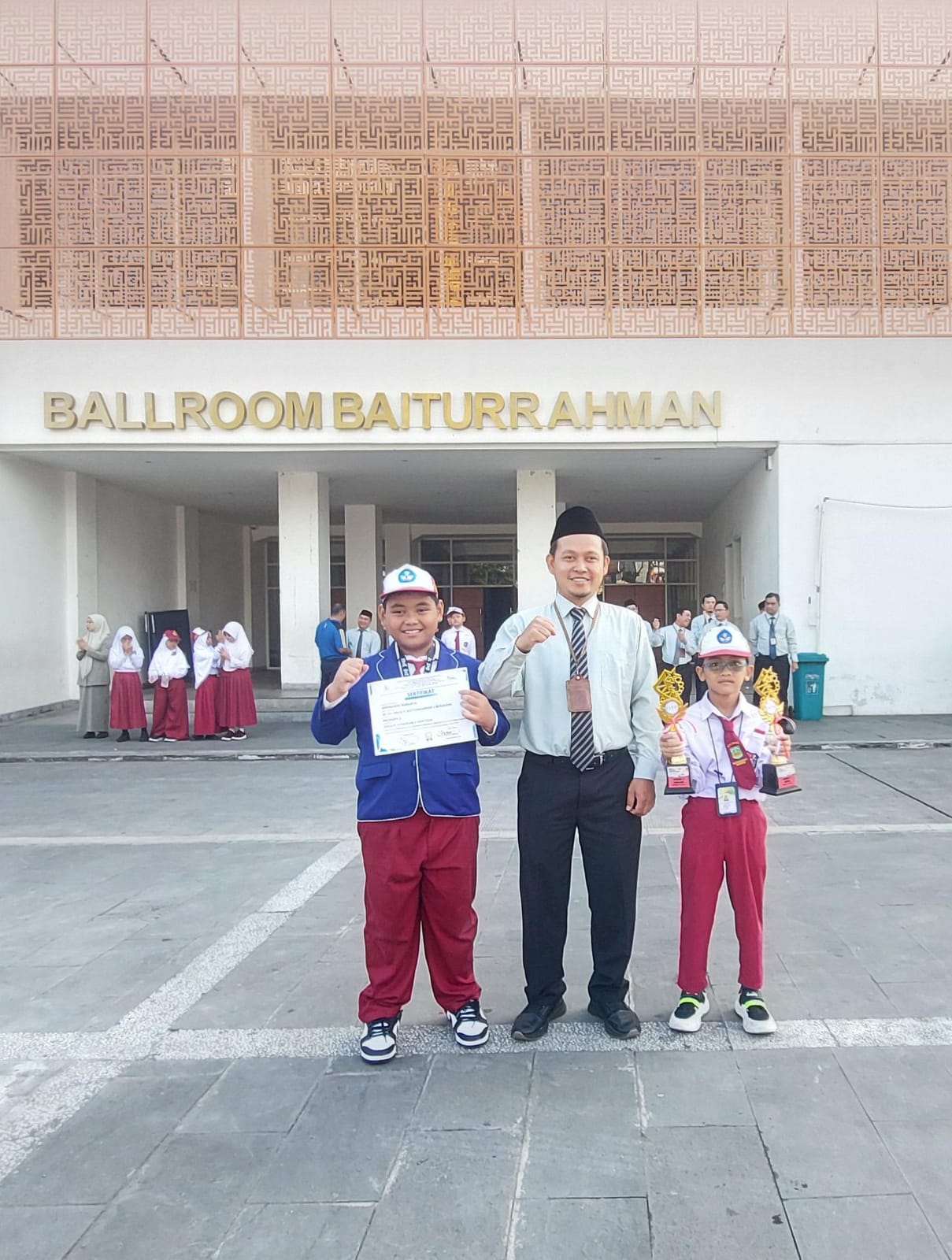 Prestasi SD Hj. Isriati Baiturrahman 1 SMG. Senin, 28 Juli 2025