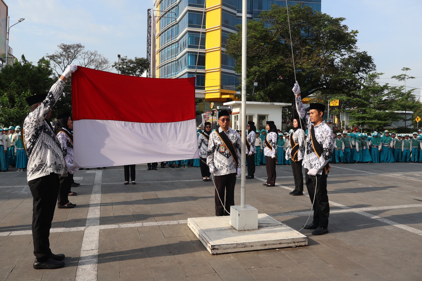 Upacara dalam Rangka Memperingati Hari Guru Nasional Tahun 2025