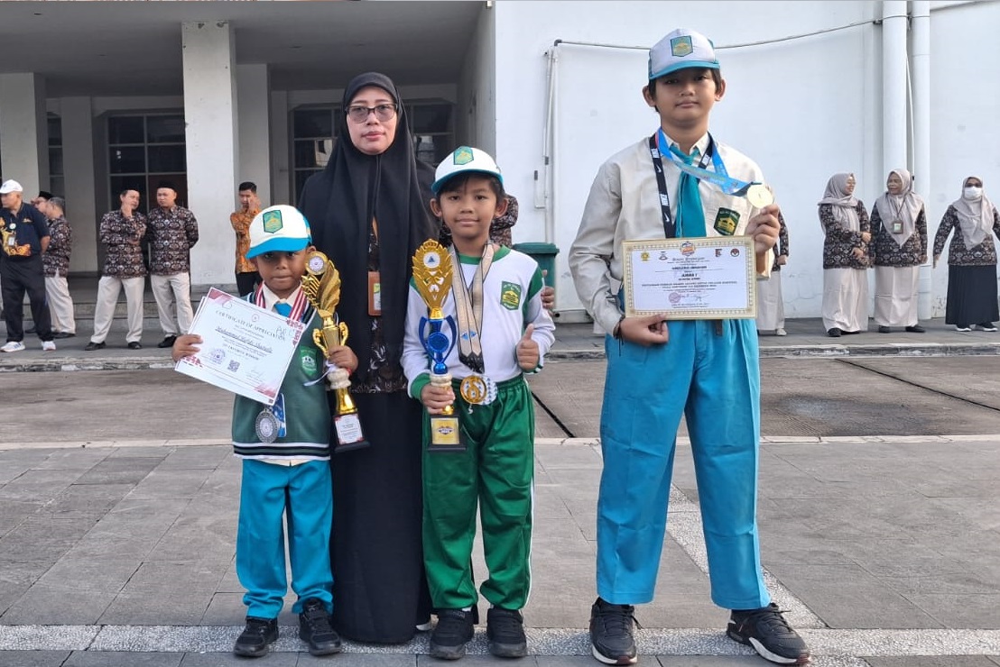 Prestasi SD Hj. Isriati Baiturrahman 1 SMG (Selasa, 6 Januari 2026)