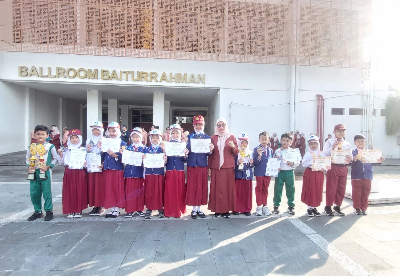 Prestasi SD Hj. Isriati Baiturrahman 1 Semarang. Senin, 6 April 2026