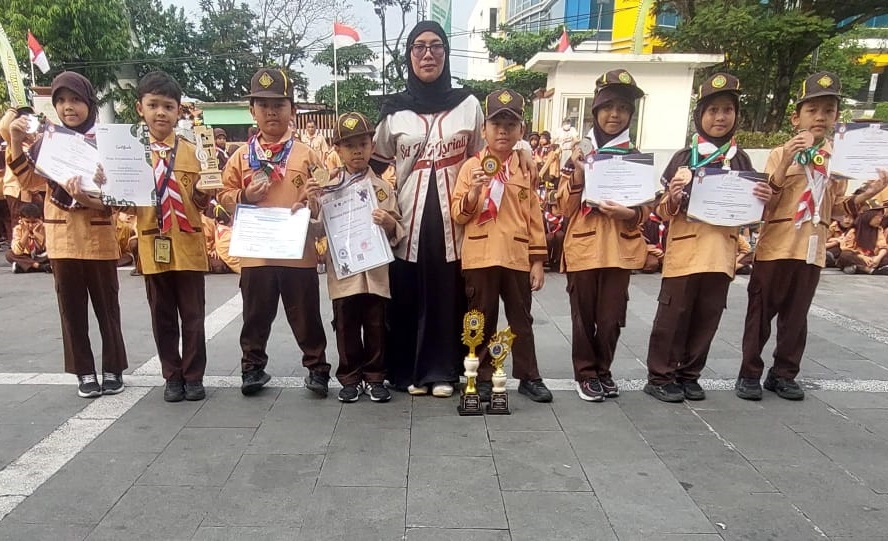 Prestasi SD Hj. Isriati Baiturrahman 1. Jumat, 31 Juli 2026